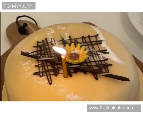 挪威高中足球队庆祝胜利的特别蛋糕设计与制作分享